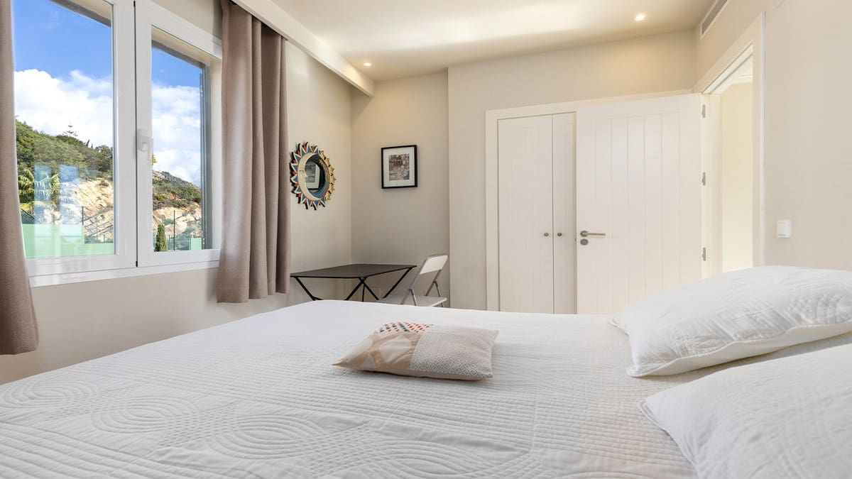 3 soverom Penthouse til salgs i Casares med svømmebasseng garasje - € 650 000 (Ref: 9849971)