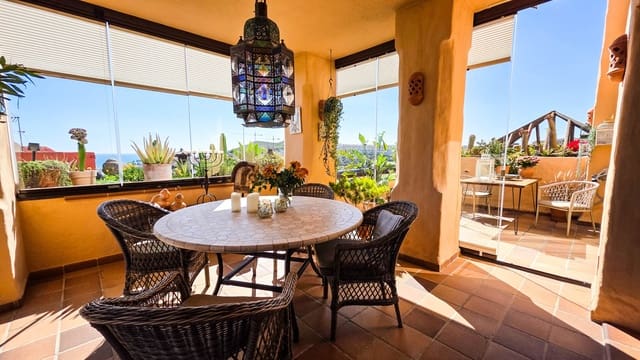 3 soveværelse Penthouse til salg i La Duquesa / Puerto de la Duquesa, Manilva med swimmingpool garage - € 529.000 (Ref: 9849972)