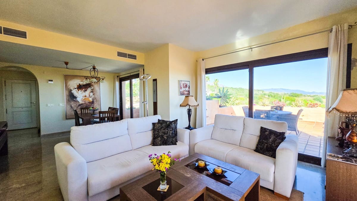 3 bedroom Penthouse for sale in La Duquesa / Puerto de la Duquesa with pool garage - € 495,000 (Ref: 9849973)