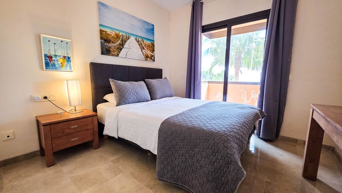 3 chambre Appartement à vendre à La Duquesa / Puerto de la Duquesa avec piscine garage - 395 000 € (Ref: 9849974)