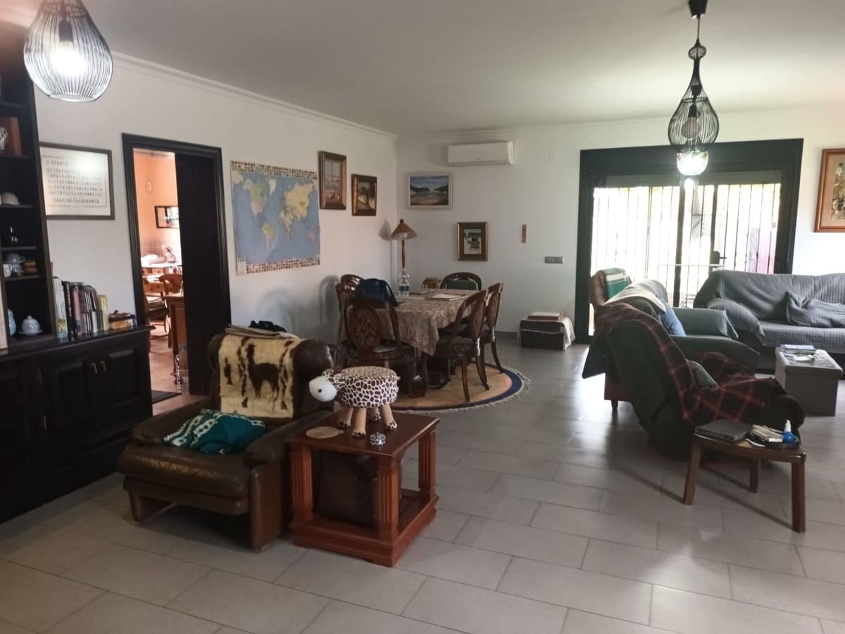 4 slaapkamer Villa te koop in Bahia de Casares met zwembad garage - € 3.200.000 (Ref: 9849975)