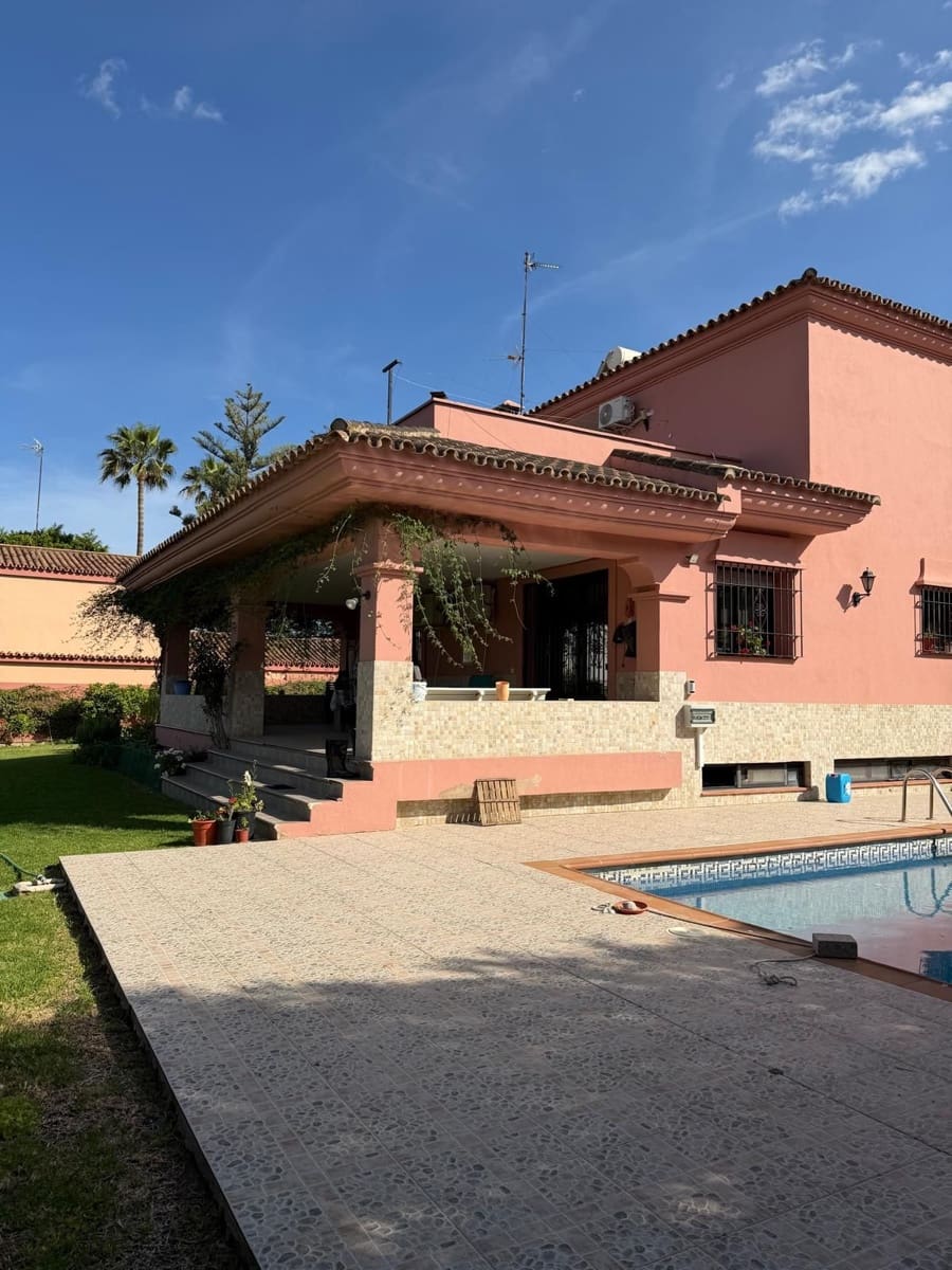 4 slaapkamer Villa te koop in Bahia de Casares met zwembad garage - € 3.200.000 (Ref: 9849975)