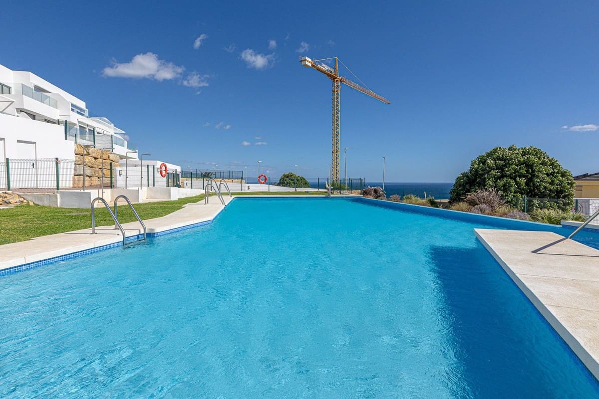 2 bedroom Apartment for sale in Bahia de Casares with pool garage - € 497,000 (Ref: 9849976)