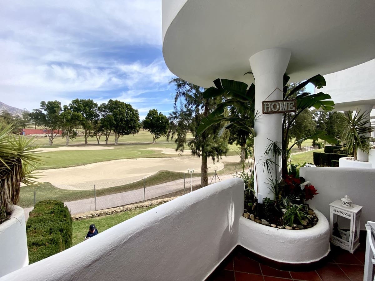 2 bedroom Apartment for sale in Mijas Golf with pool garage - € 350,000 (Ref: 9850434)