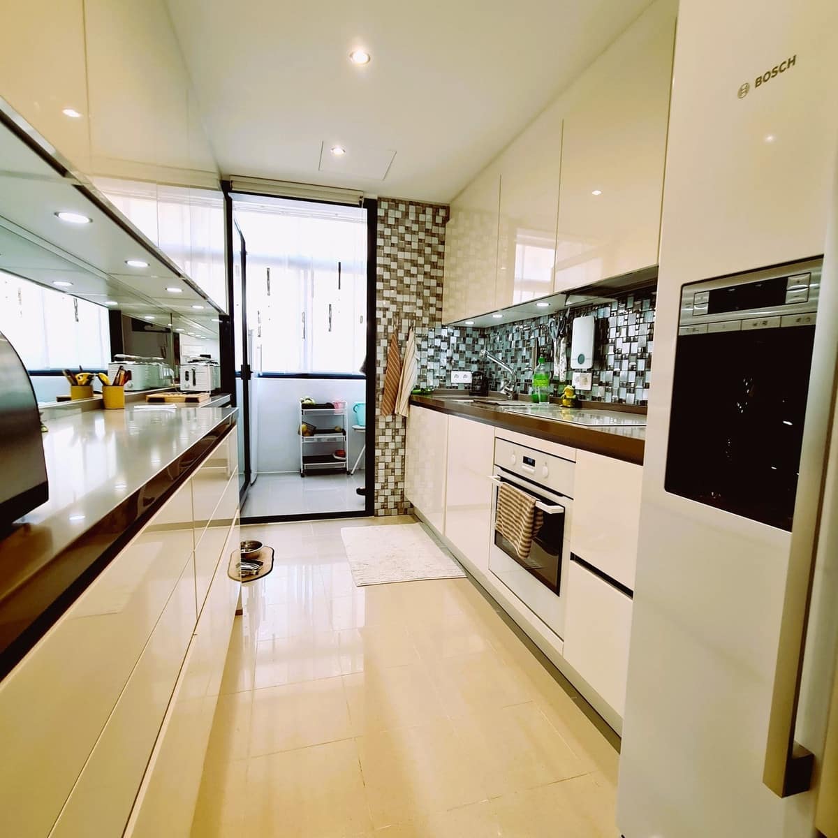 2 bedroom Apartment for sale in Calahonda with pool garage - € 330,000 (Ref: 9861150)