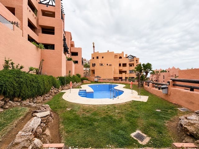 3 makuuhuone Huoneisto myytävänä paikassa La Duquesa / Puerto de la Duquesa, Manilva mukana uima-altaan 
autotalli - 349 000 € (Ref: 9870379)