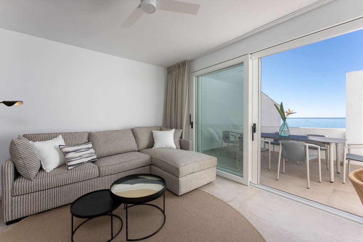2 quarto Penthouse para venda em Calahonda com piscina garagem - 1 300 000 € (Ref: 9870381)
