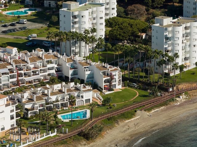 2 chambre Penthouse à vendre à Calahonda, Mijas avec piscine garage - 1 300 000 € (Ref: 9870381)