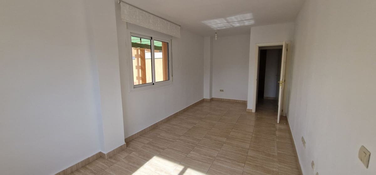 1 bedroom Apartment for sale in San Luis de Sabinillas with pool - € 247,000 (Ref: 9872470)