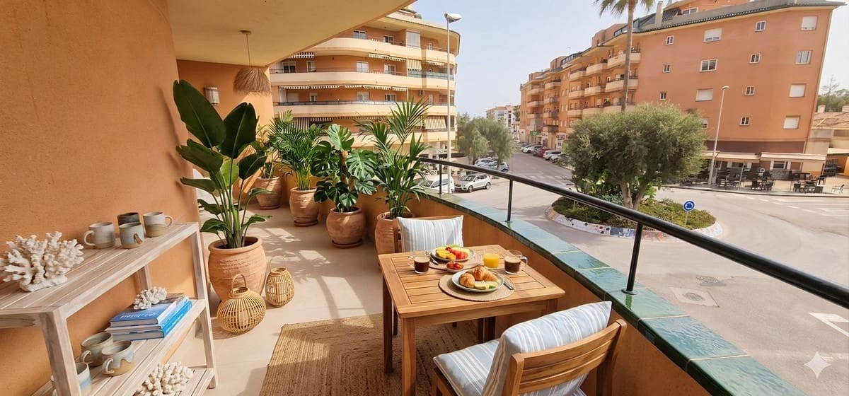 1 bedroom Apartment for sale in San Luis de Sabinillas with pool - € 247,000 (Ref: 9872470)