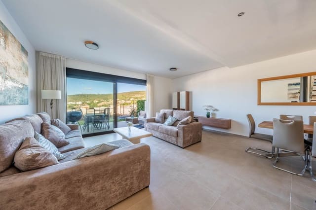 4 sypialnia Dom na sprzedaż w Manilva z basenem garażem - 495 000 € (Ref: 9872472)