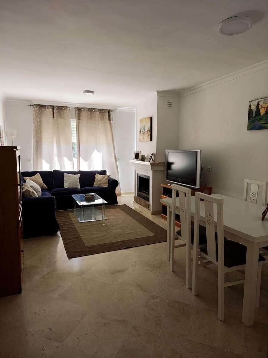 2 soverom Hus til salgs i Manilva med svømmebasseng - € 315 000 (Ref: 9874321)
