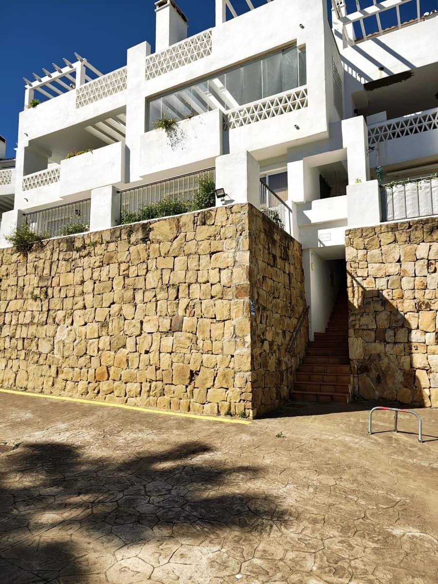 2 soverom Hus til salgs i Manilva med svømmebasseng - € 315 000 (Ref: 9874321)