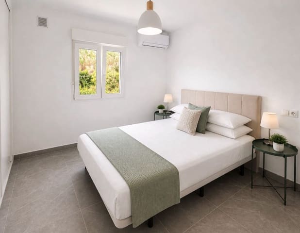 2 makuuhuone Huoneisto myytävänä paikassa La Duquesa / Puerto de la Duquesa, Manilva mukana uima-altaan - 220 000 € (Ref: 9874322)