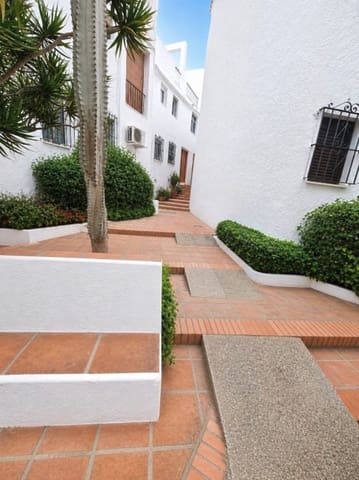 2 makuuhuone Huoneisto myytävänä paikassa La Duquesa / Puerto de la Duquesa, Manilva mukana uima-altaan - 220 000 € (Ref: 9874322)