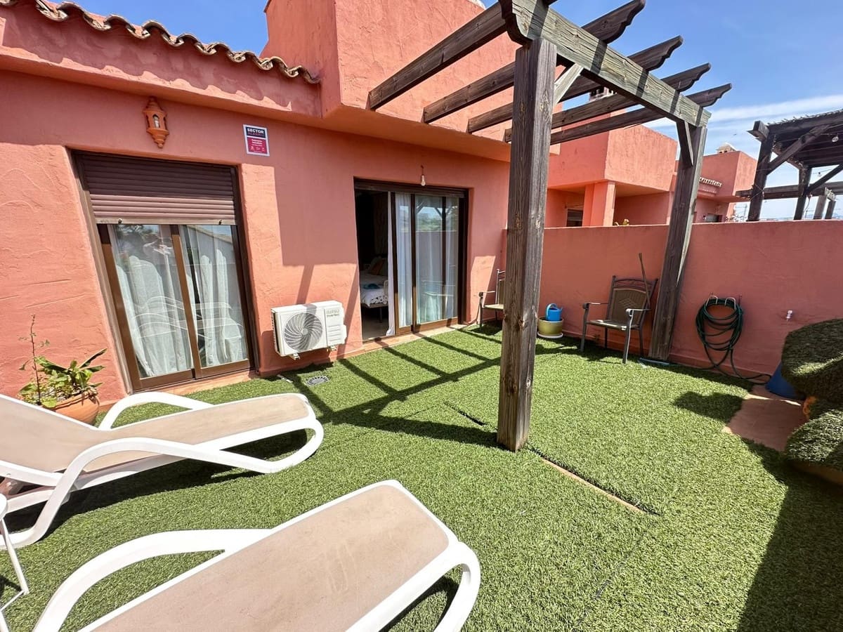 4 sypialnia Apartament na sprzedaż w Bahia de Casares z basenem garażem - 395 000 € (Ref: 9875274)