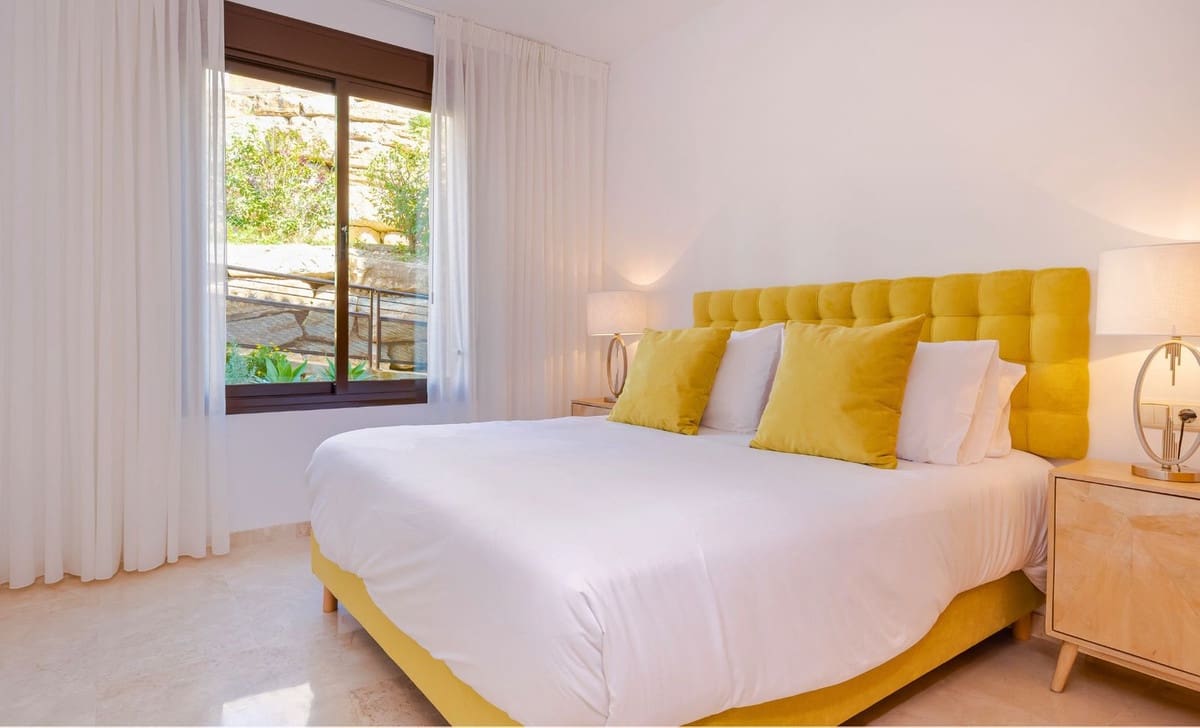 Apartamento de 3 habitaciones en Bahia de Casares en venta con piscina garaje - 459.000 € (Ref: 9877191)