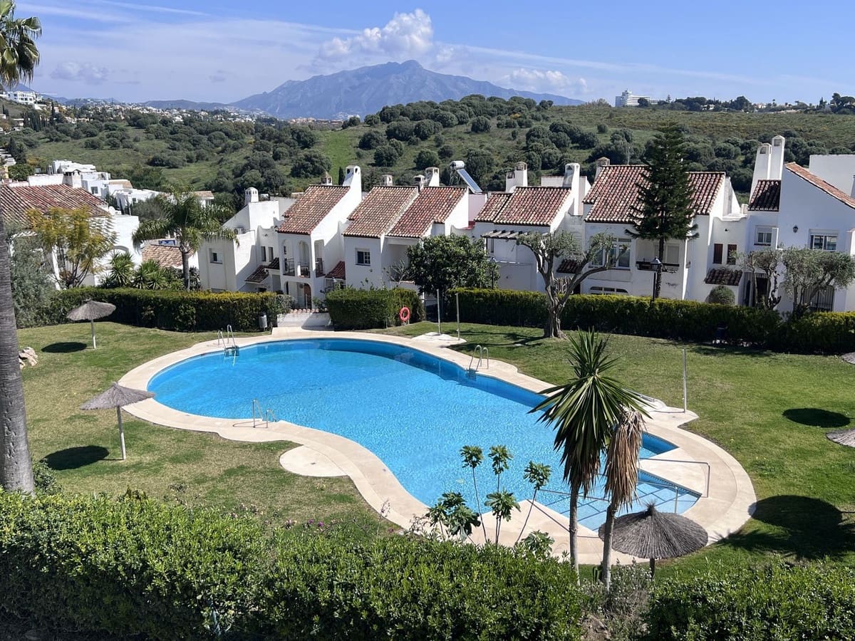 3 soveværelse Byhus til salg i Bel-Air med swimmingpool garage - € 340.000 (Ref: 9877192)