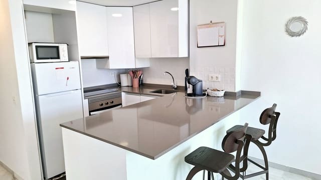 2 sypialnia Penthouse na sprzedaż w Casares z basenem garażem - 275 000 € (Ref: 9877194)