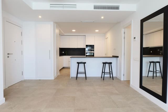 2 Zimmer Apartment zu verkaufen in Estepona mit Pool Garage - 590.000 € (Ref: 9879603)