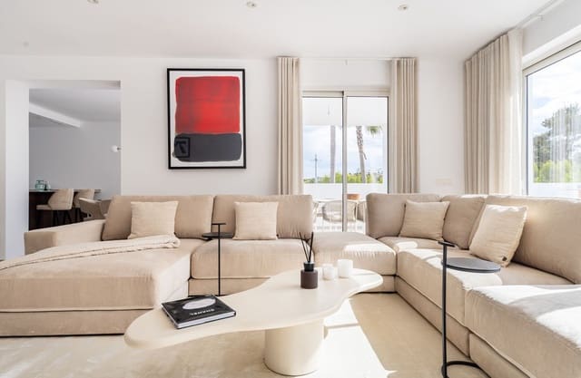 4 soverom Villa til salgs i Bahia de Casares, Casares med svømmebasseng garasje - € 1 595 000 (Ref: 9879605)