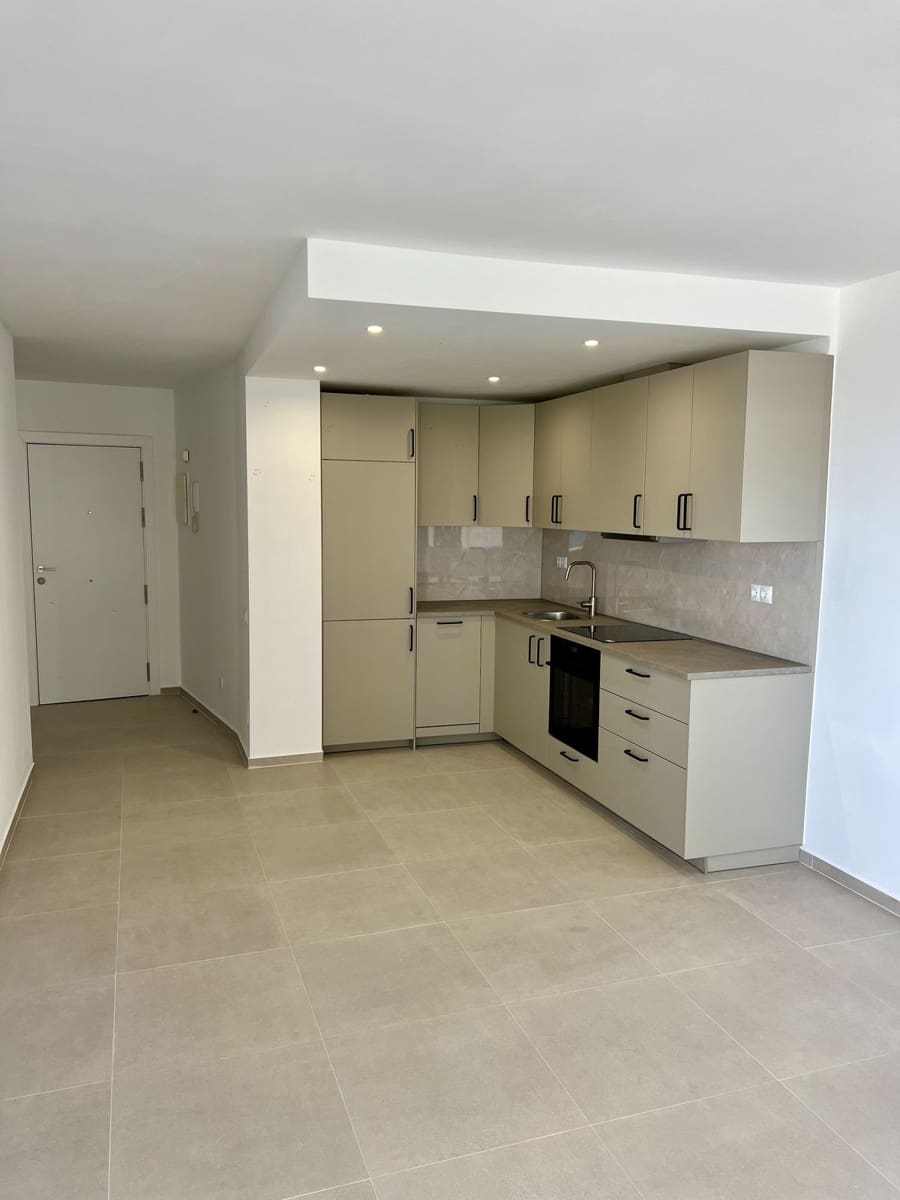 1 chambre Appartement à vendre à Estepona avec piscine - 329 000 € (Ref: 9894987)