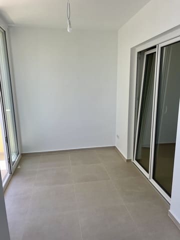 1 chambre Appartement à vendre à Estepona avec piscine - 329 000 € (Ref: 9894987)