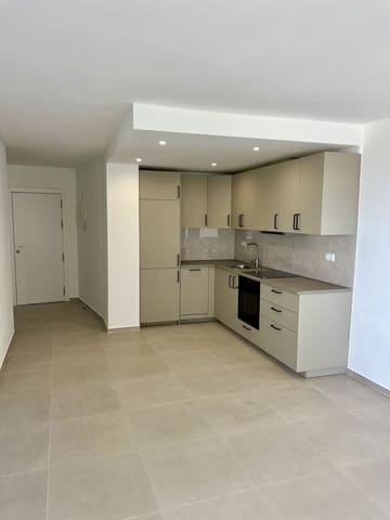 1 chambre Appartement à vendre à Estepona avec piscine - 329 000 € (Ref: 9894987)