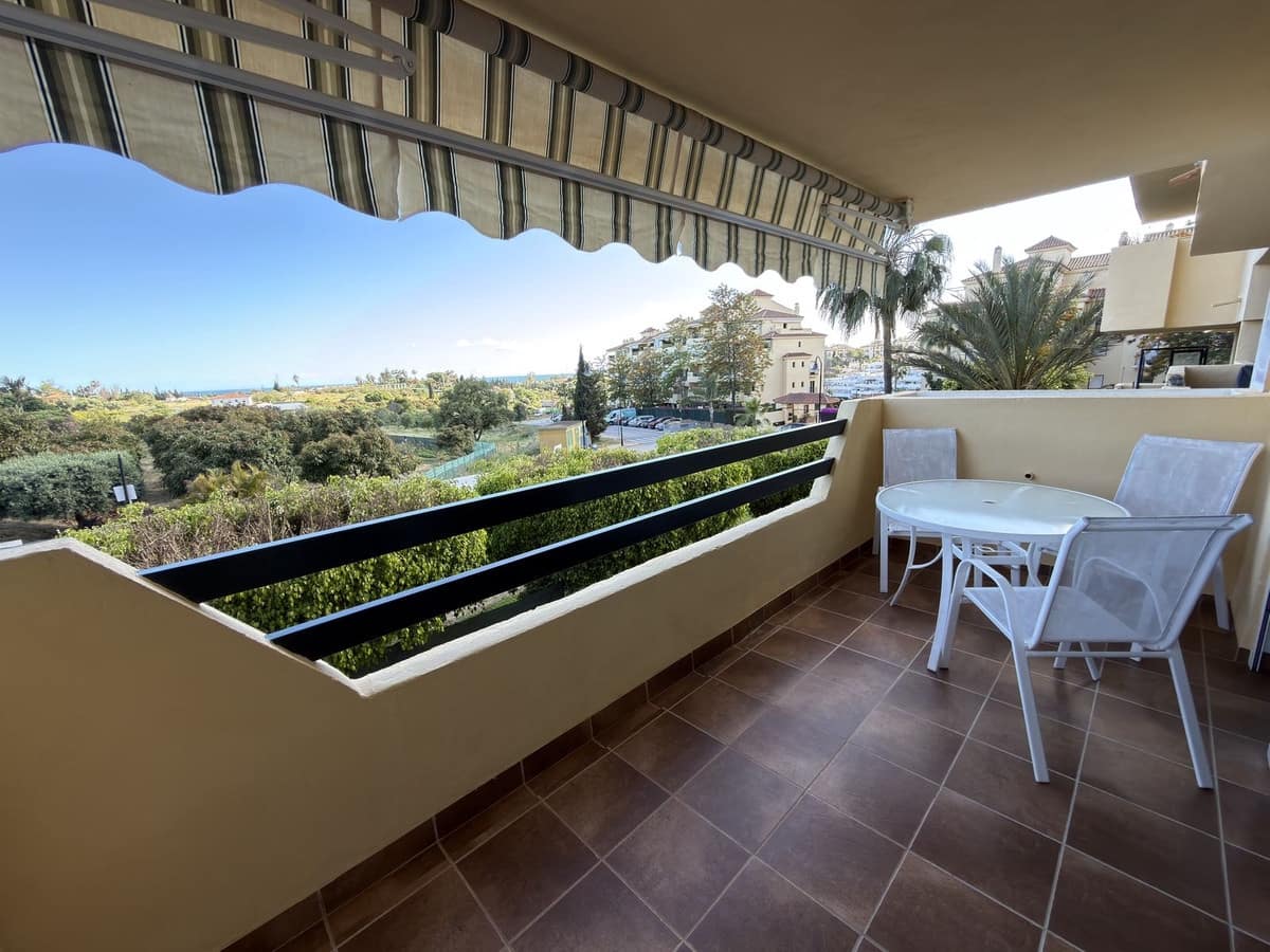 2 sypialnia Apartament na sprzedaż w Estepona z basenem garażem - 299 000 € (Ref: 9894989)