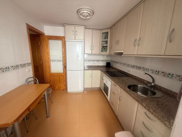 3 bedroom Apartment for sale in Puerto de Estepona, Estepona - € 370,000 (Ref: 9895406)