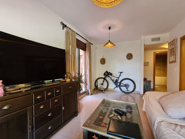 1 soveværelse Lejlighed til salg i Estepona med swimmingpool garage - € 363.500 (Ref: 9895407)