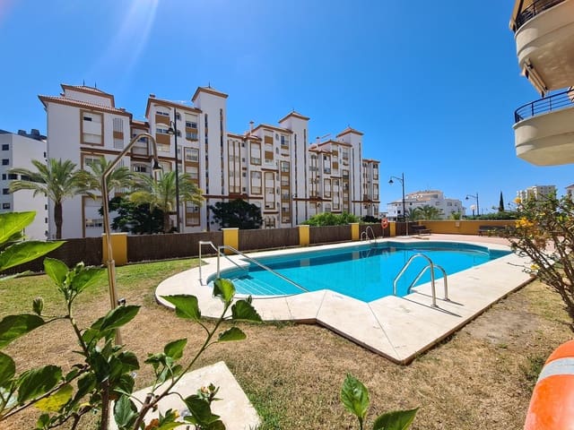 2 bedroom Apartment for sale in Estepona with pool garage - € 375,000 (Ref: 9896914)