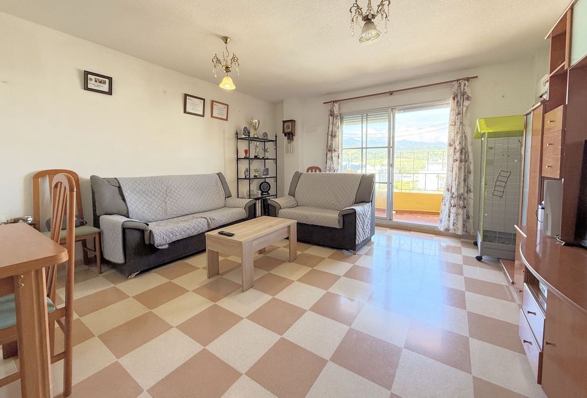 4 sypialnia Apartament na sprzedaż w Estepona - 375 000 € (Ref: 9896915)