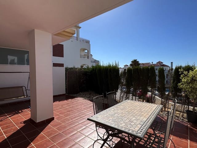 2 sovrum Lägenhet till salu i La Duquesa / Puerto de la Duquesa, Manilva med pool garage - 265 000 € (Ref: 9909681)