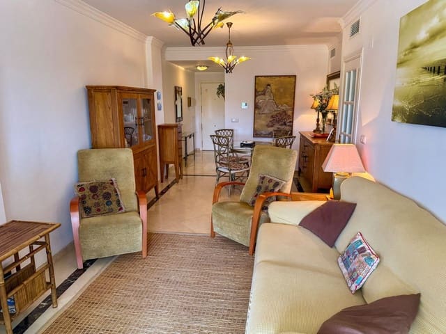 Apartamento de 2 habitaciones en Manilva en venta con piscina garaje - 2.325.000 € (Ref: 9913672)