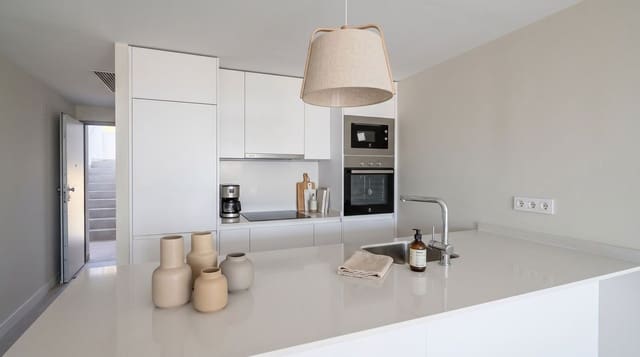 2 Zimmer Apartment zu verkaufen in La Duquesa / Puerto de la Duquesa, Manilva mit Pool Garage - 420.000 € (Ref: 9913675)