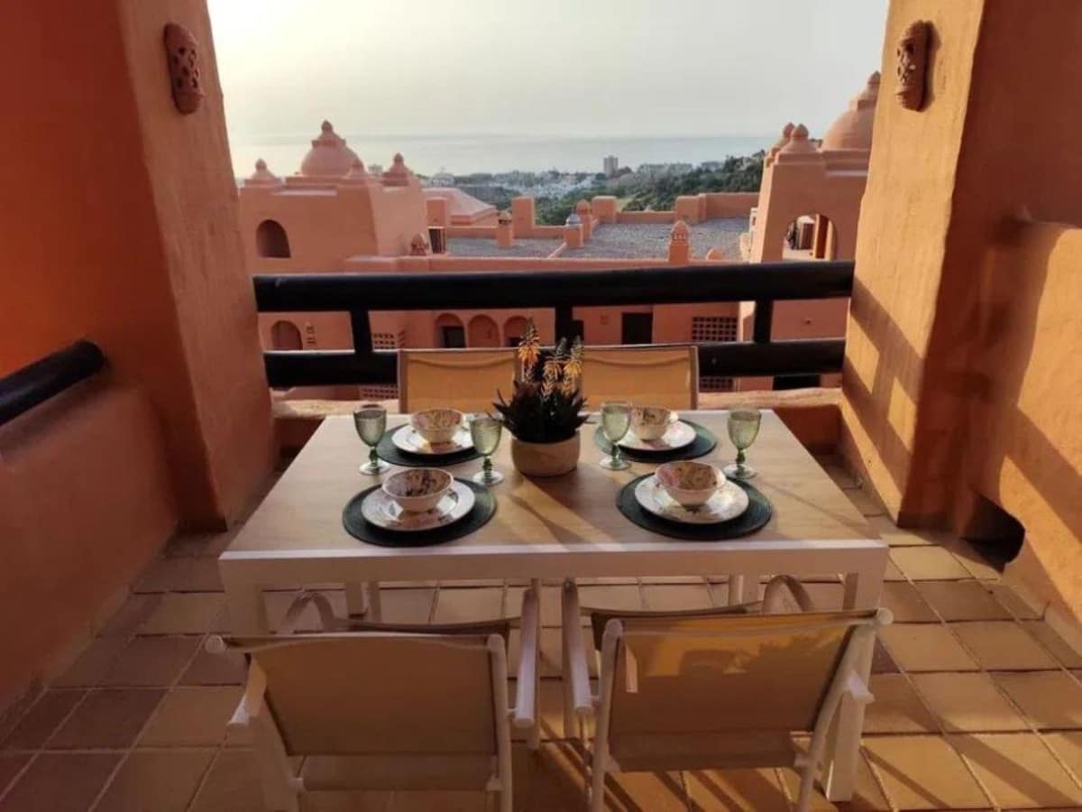 2 Zimmer Apartment zu verkaufen in Manilva mit Pool Garage - 315.000 € (Ref: 9913678)