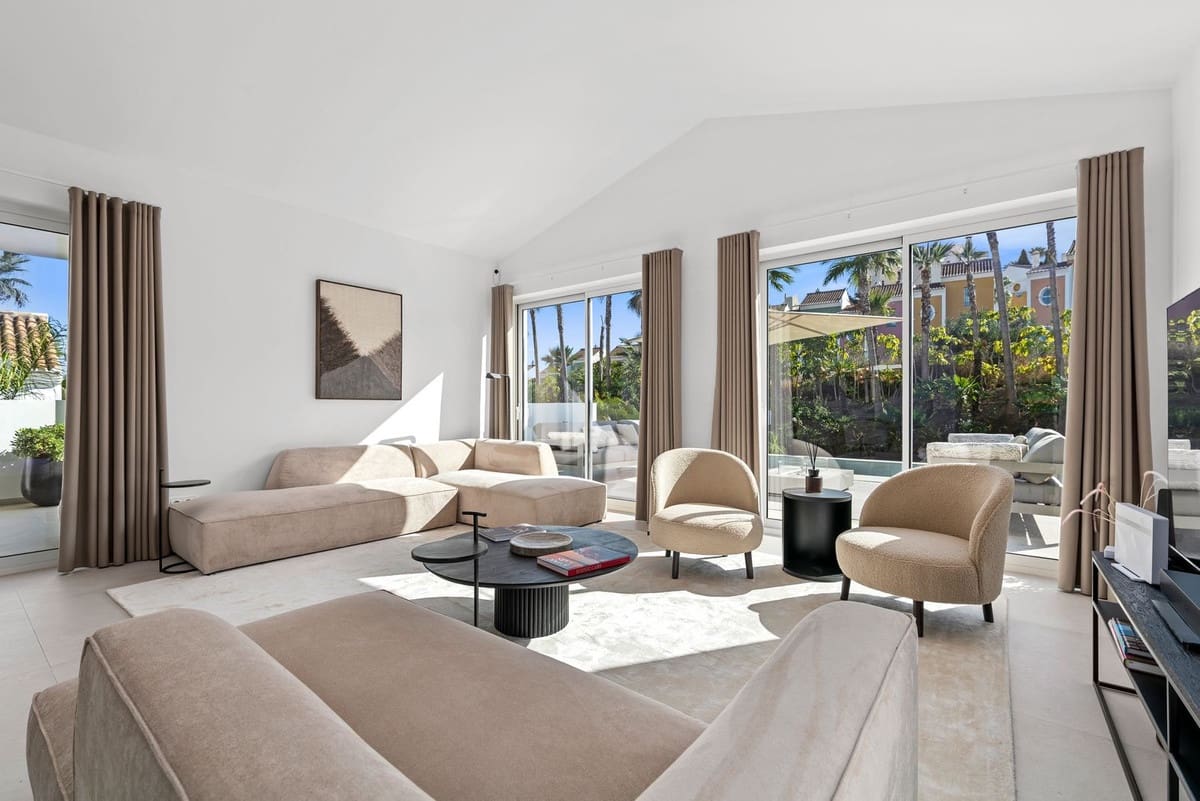 4 sovrum Villa till salu i Bahia de Casares med pool garage - 1 440 000 € (Ref: 9916339)
