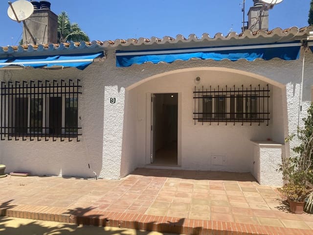 2 chambre Maison de Ville à vendre à San Pedro de Alcantara, Marbella avec piscine garage - 490 000 € (Ref: 9916357)