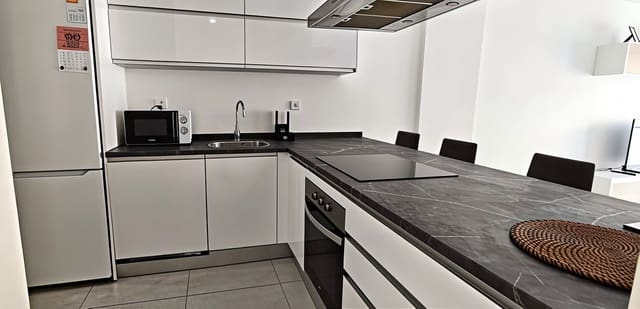 Apartamento de 2 habitaciones en Cancelada, Estepona en venta con piscina garaje - 375.000 € (Ref: 9916358)