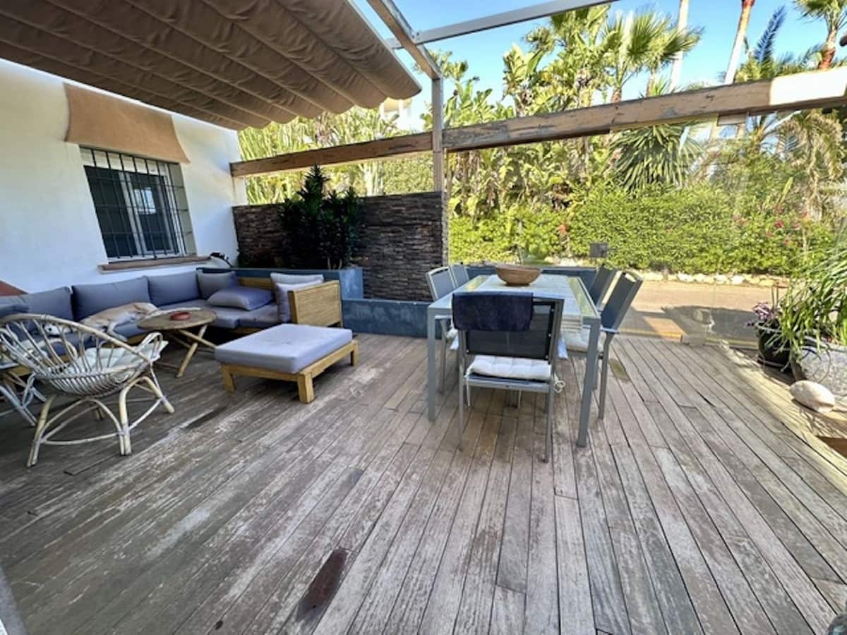 3 Zimmer Haus zu verkaufen in Estepona mit Pool - 1.355.000 € (Ref: 9917464)