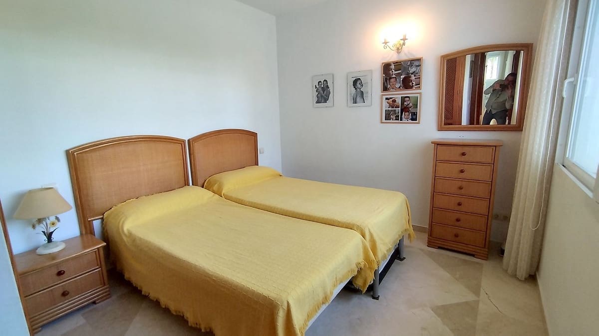 3 bedroom Apartment for sale in Costalita with pool garage - € 715,000 (Ref: 9917466)