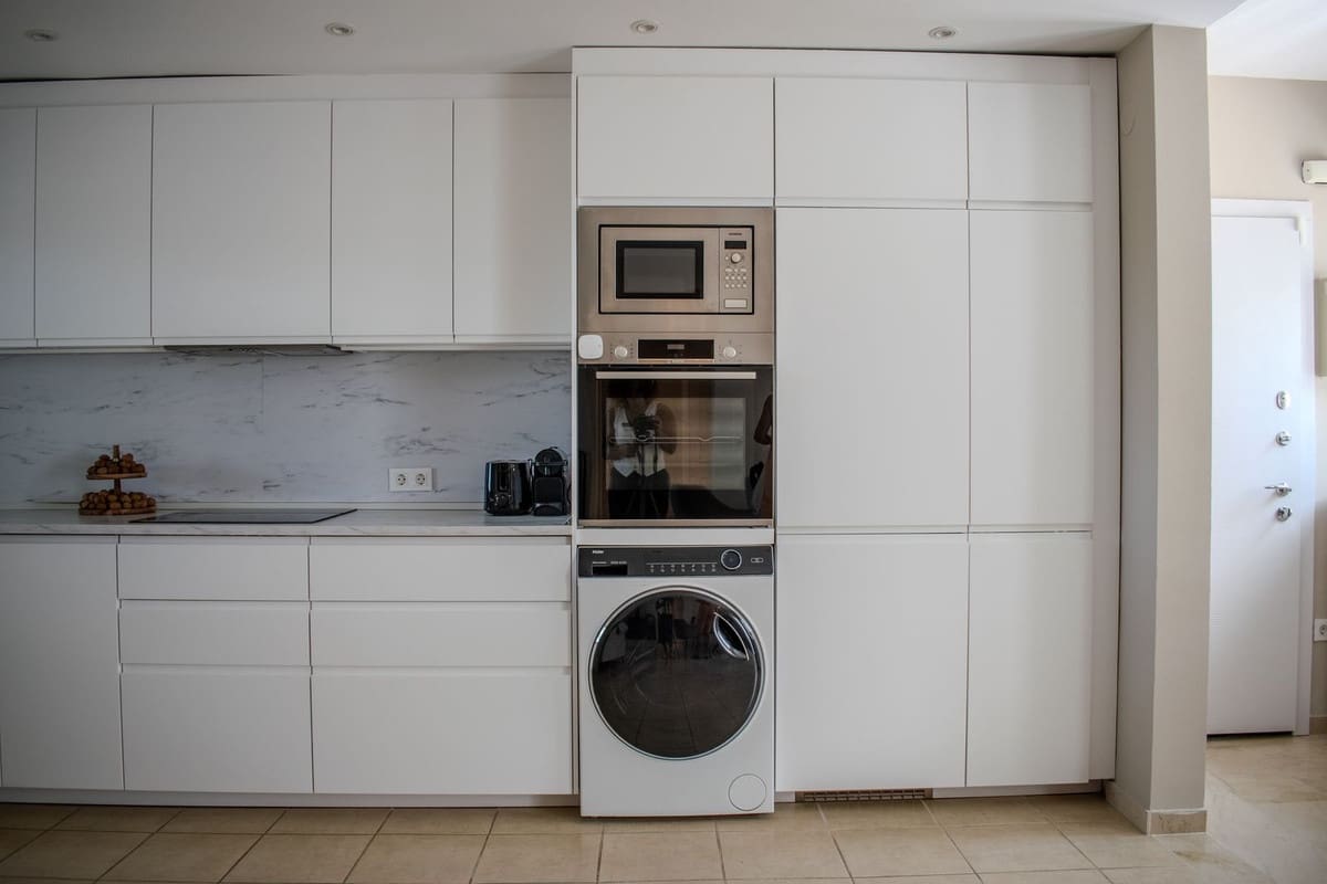 2 chambre Appartement à vendre à Estepona avec piscine - 360 000 € (Ref: 9917498)