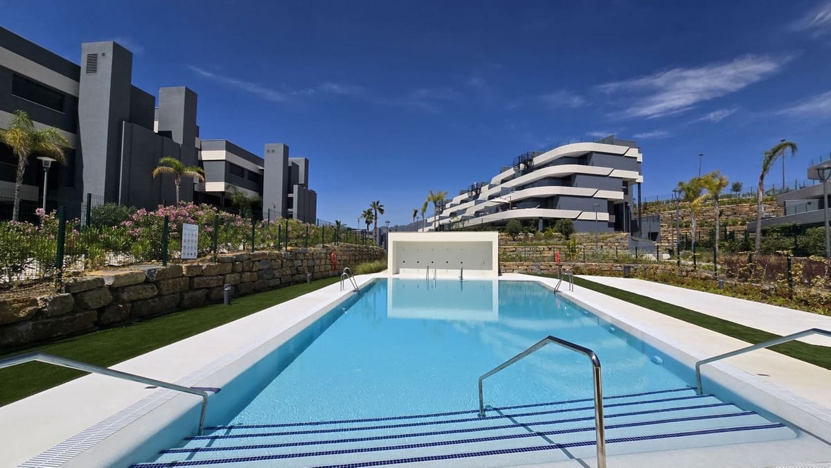 3 sovrum Lägenhet till salu i New Golden Mile med pool garage - 549 000 € (Ref: 9918562)