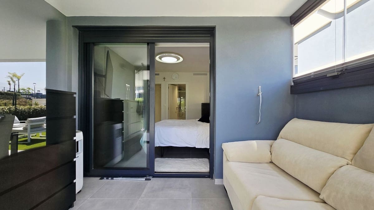 3 sovrum Lägenhet till salu i New Golden Mile med pool garage - 549 000 € (Ref: 9918562)