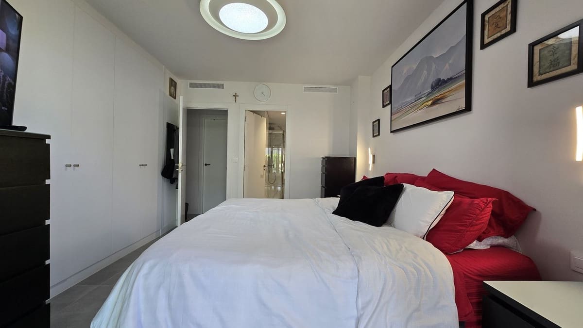 3 sovrum Lägenhet till salu i New Golden Mile med pool garage - 549 000 € (Ref: 9918562)