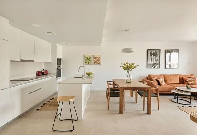 2 soveværelse Lejlighed til salg i Estepona med swimmingpool garage - € 565.000 (Ref: 9918651)