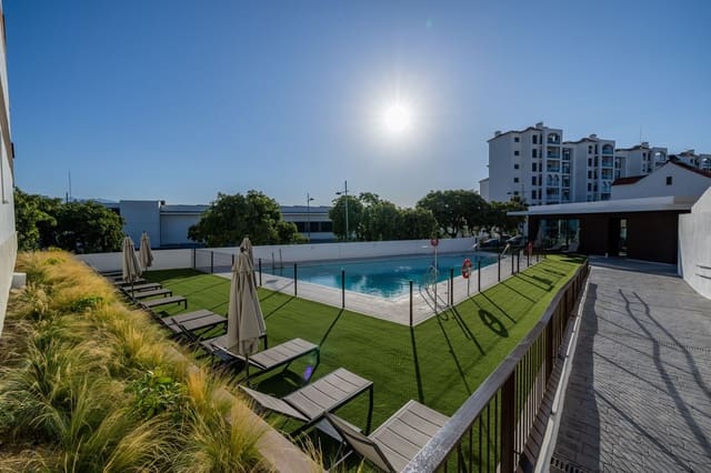 2 soveværelse Lejlighed til salg i Estepona med swimmingpool garage - € 565.000 (Ref: 9918651)