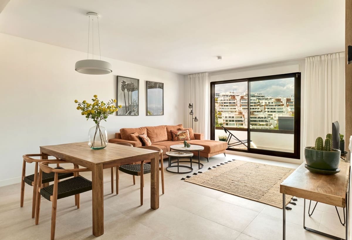 2 soveværelse Lejlighed til salg i Estepona med swimmingpool garage - € 565.000 (Ref: 9918651)