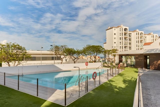 2 soveværelse Lejlighed til salg i Estepona med swimmingpool garage - € 565.000 (Ref: 9918651)